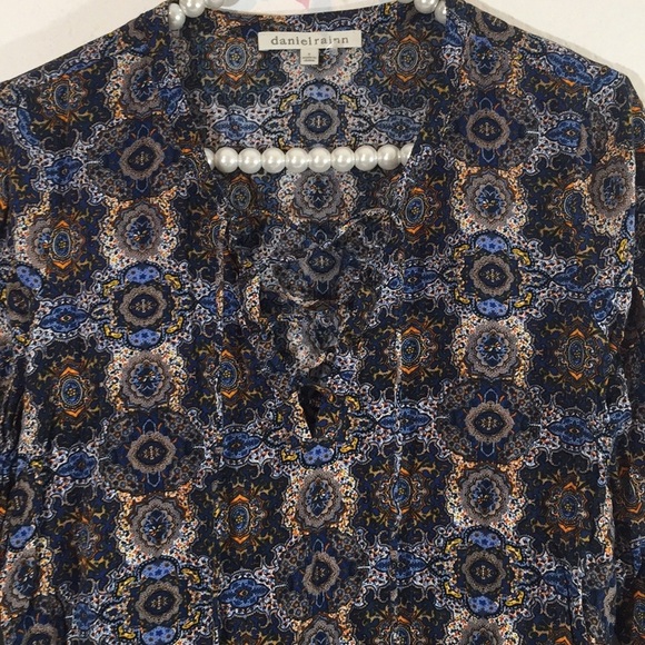 Anthropologie Daniel Rainn Small blue gold mandala - Picture 2 of 6